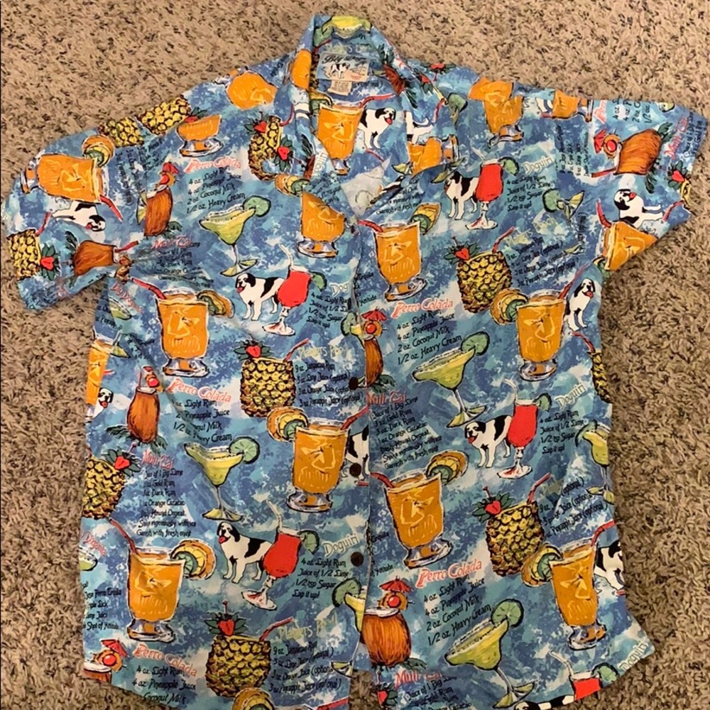 Big Dogs drink mixing button down